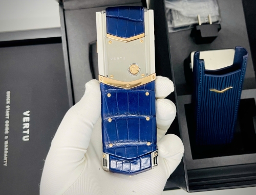 Vertu Signature S Pure Silver Blue Aligator Diamond